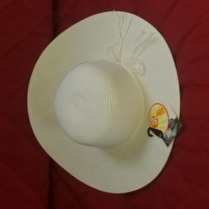 Womens beach hat